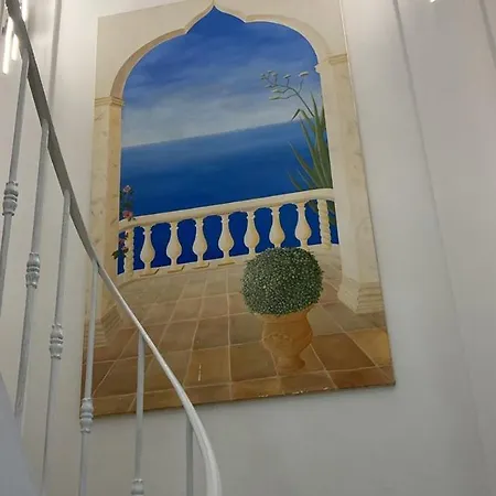 Hyper Centre Maison De 100m2 ; Terrasse 20 M2 *