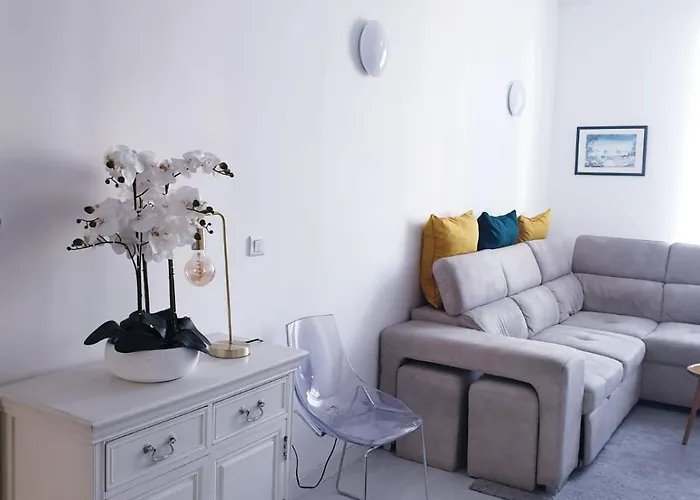 Daire Hyper Centre Maison De 100m2 ; Terrasse 20 M2 *