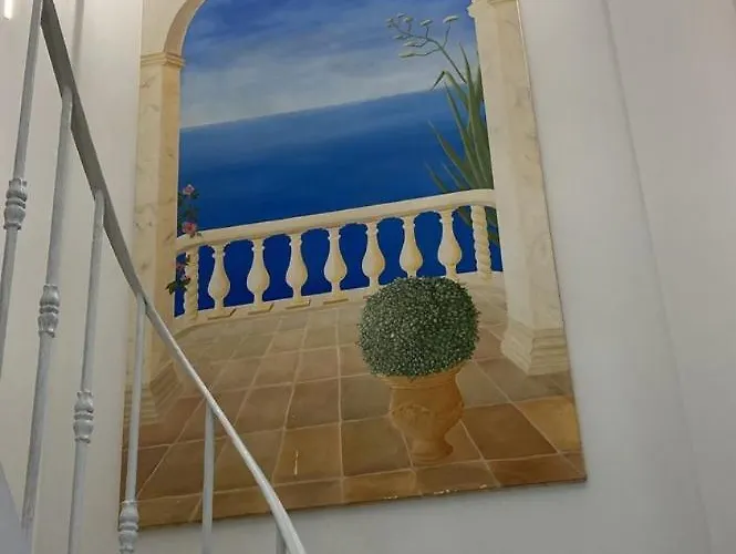 Hyper Centre Maison De 100m2 ; Terrasse 20 M2 *